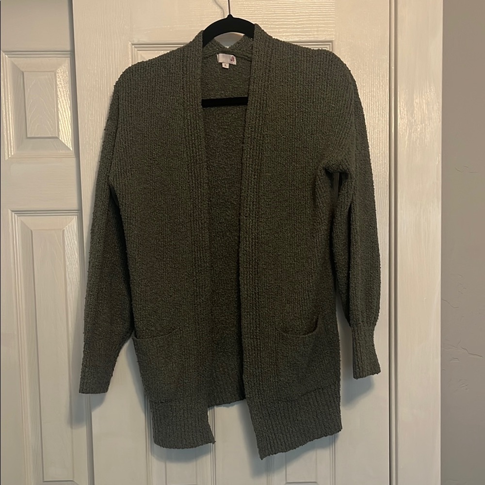 🏜️ 3 for $15 SO cardigan